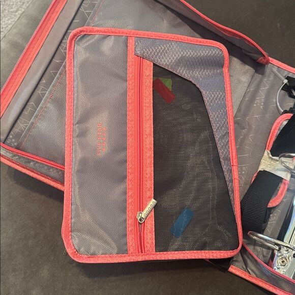 Mead Five Star Pink & Gray 3” 3-Ring Zipper Binder 850 Sheet Capacity NEW - Picture 8 of 11